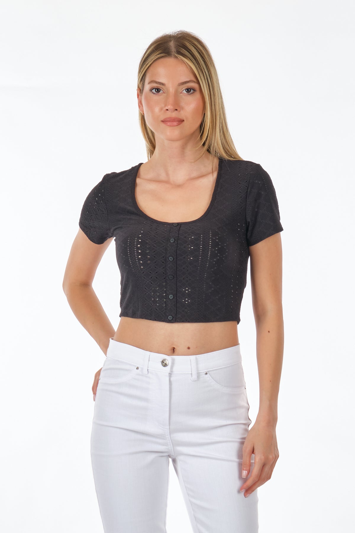 Only Women Crop 15289685